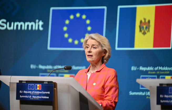 2nd EU-Republic of Moldova Summit in Brussels BRUSSELS, BELGIUM - JUNE 22: European Commission President Ursula von der Leyen attends a joint press conference following the 2nd EU-Moldova Summit alongside EU Council President Antonio Costa and Moldovan President Maia Sandu in Brussels, Belgium on June 22, 2026. Dursun Aydemir Anadolu Brussels Belgium. Editorial use only. Please get in touch for any other usage.  Copyright: x2026xAnadoluxDursunxAydemirx