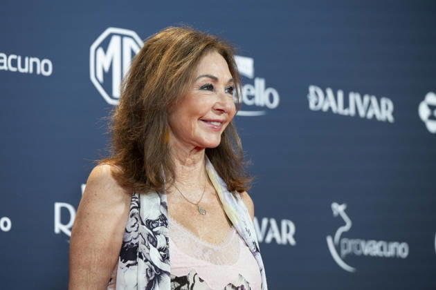 Beef Awards Red Carpet Ana Rosa Quintana attends the Beef Awards Red Carpet at Plaza de las Ventas in Madrid. June 24, 2026, Spain Madrid Spain Copyright: xAtilanoxGarciax xSOPAxImagesx photos24888