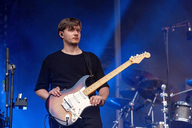CELEBRITES : Printemps de Perouges - Saint-Maurice-de-Remens (01) France - 24 06 2026 Luc Ledy-Lepine du groupe The Australian Pink Floyd Show se produit sur la scene du festival Printemps de Pérouges au château de Saint-Maurice-de-Rémens (01 - France-) le 24 06 2026. Photo Sandrine Thesillat PsNewZ  Copyright: xSandrinexTHESILLATx