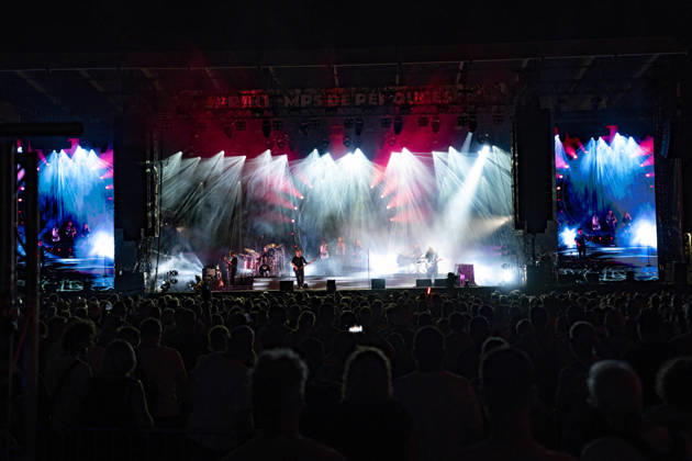 CELEBRITES : Printemps de Perouges - Saint-Maurice-de-Remens (01) France - 24 06 2026 Luc Ledy-Lepine, Paul Bonney, Ricky Howard, Chris Barnes, Lorelei McBroom, Alex Francois, Emily Lynn, Lara Smiles du groupe The Australian Pink Floyd Show se produisent sur la scene du festival Printemps de Pérouges au château de Saint-Maurice-de-Rémens (01 - France-) le 24 06 2026. Photo Sandrine Thesillat PsNewZ  Copyright: xSandrinexTHESILLATx