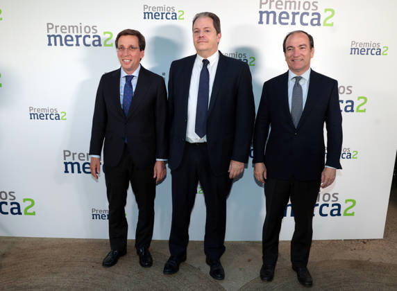 2026 Merca2 Awards Ceremony The mayor of Madrid, José Luis Martínez Almeida, during the 2026 Merca2 Awards ceremony, on June 25, 2026, in Madrid, Spain. Merca2 is celebrating the seventh edition of its awards, an event that brings together prominent figures from the institutional, business, judicial, cultural, medical, and social sectors in Madrid. AWARDS EVENT José Ramó Madrid Madrid, Spain Copyright: xJosà xRamonxHernandox 7622658