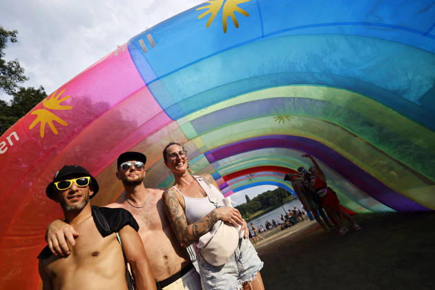 Visitors in front of a rainbow tunnel at the 2026 Rainbow Festival at Fühlinger See. Markus Krampe s Rainbow Festival takes place as part of ColognePride. Cologne, June 27, 2026, North Rhine-Westphalia, Germany Copyright: xChristophxHardtx