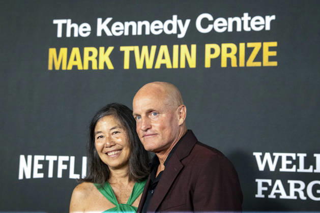 Laura Louie and Woody Harrelson arrive on the red carpet before the 27th Mark Twain Prize for American Humor Award at the Kennedy Center for the Performing Arts in Washington DC on Sunday, June 28, 2026. WAP20260628350 BONNIExCASH
