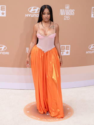 June 28, 2026, Los Angeles, California, USA: American rapper YUNG MIAMI, aka, Caresha Brownlee, 32, former member of City Girls.attends the 2026 BET Awards: Red Carpet. Los Angeles USA  - ZUMAb173 20260628_aap_b173_204 Copyright: xBillyxBennightx