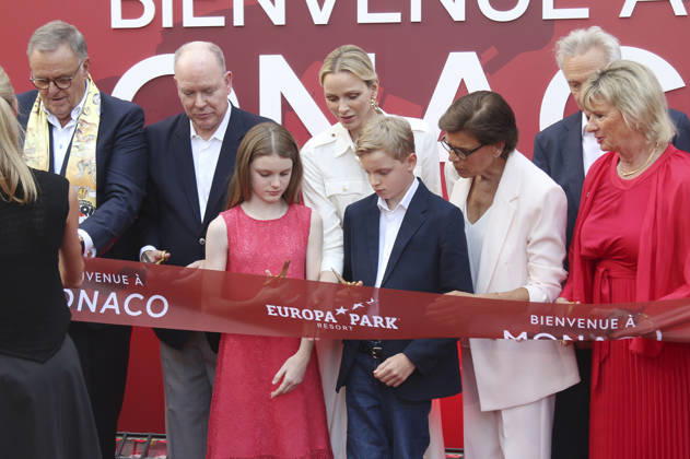 Roland Mack, Albert II, Prince of Monaco, Princess Gabriella of Monaco, Charlene, Princess of Monaco, Crown Prince Jacques of Monaco, Stephanie of Monaco, Jürgen Mack, and Mauritia Mack at the opening of the Monaco theme area at Europa-Park in Rust, June 29, 2026 Foto:xAgenturxWehnertx xGränzdörferx xFuturexImagex monaco_6637