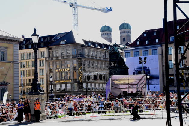 BMW AUTO Visitors Munich July 4, 2026 Max Joseph Square Bavarian State Opera OPERA FOR EVERYONE The Valkyries Richard Wagner Photo Munich
