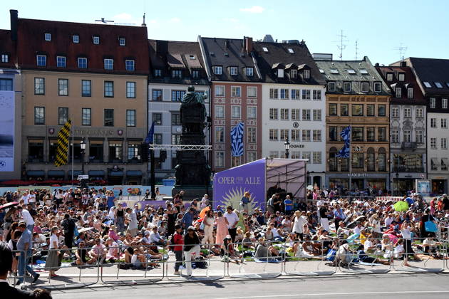 Visitor to Munich, July 4, 2026, Max Joseph Platz, Bavarian State Opera, OPERA FOR ALL, *Die Walküre* by Richard Wagner, Photo: Munich