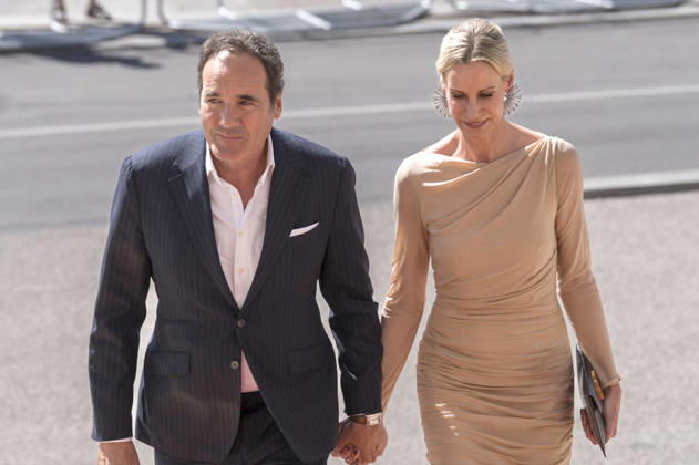 Thomas Ohrner with his wife Anne Arnholdt upon arrival at the Opera for All 2026 event, part of the Munich Opera Festival, featuring a live opera broadcast of Richard Wagner’s *Die Walküre* at the National Theater in Munich, July 4, 2026 Foto:xN.xKolinzx xFuturexImagex oper_6728