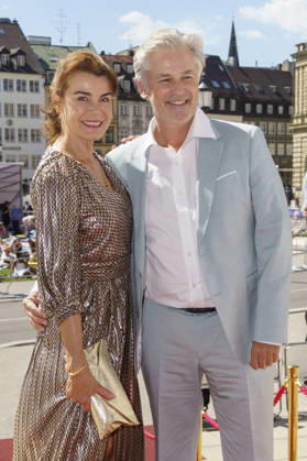 Nicola Tiggeler and Timothy Peach upon their arrival at the Opera for All 2026 event, part of the Munich Opera Festival, featuring a live opera broadcast of Richard Wagner’s *Die Walküre* at the National Theater in Munich, July 4, 2026 Foto:xN.xKolinzx xFuturexImagex oper_6722