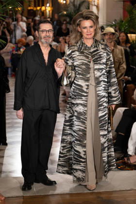 PFW - Franck Sorbier Runway Franck Sorbier and a model walk the runway during the Franck Sorbier Haute Couture Fall Winter 2026 2027 show as part of Paris Fashion Week in Paris, France on July 08, 2026. Photo by Laurent Zabulon ABACAPRESS.COM Copyright: xZabulonxLaurent ABACAx