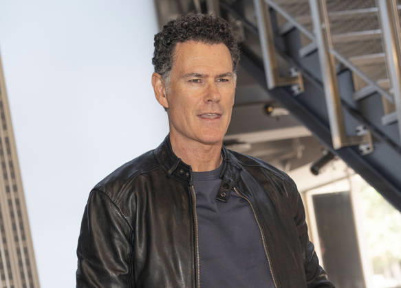 July 8, 2026, New York, New York, USA: VINCENT WALSH visits the Empire State Building in New York to celebrate the Premiere of The Westies on MGM. 8 July 2026 New York USA  - ZUMAa265 20260708_zep_a265_075 Copyright: xEricxAcquayex