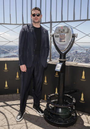 July 8, 2026, New York, New York, USA: TOM BRITTNEY visits the Empire State Building in New York to celebrate the Premiere of The Westies on MGM. 8 July 2026 New York USA - ZUMAa265 20260708_zep_a265_100 Copyright: xEricxAcquayex