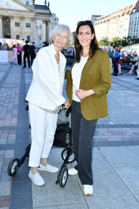 Classic Open Air Berlin: Ulrike Frank with her mother-in-law, Rita Feldmeier, at the Classic Open Air on the Gendarmenmarkt in Berlin on July 9, 2026 Copyright: xEventpressxBerndtx