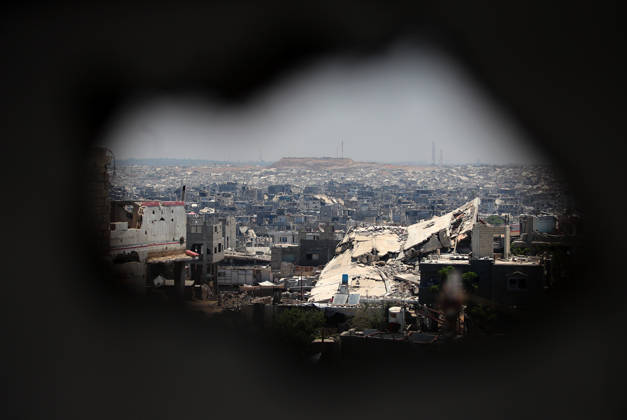 News Themen der Woche KW29 Aftermath of Israeli Airstrike In Gaza General view of destroyed buildings in eastern Gaza City, on July 19, 2026. Gaza continues to experience daily violence despite a formal ceasefire in place since October, with both the Israeli military and Hamas accusing one another of violating the truce. Gaza Palestine  Copyright: xMajdixFathix originalFilename: fathi-notitle260719_npagw.jpg