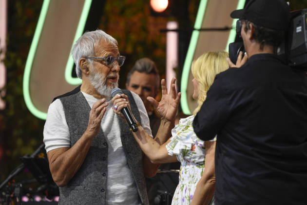 STOCKHOLM, SWEDEN 20260721 Yusuf Islam (Cat Stevens) and host Pernilla Wahlgren during Allsang pa Skansen on Tuesday evening STOCKHOLM, SWEDEN x12260x  Copyright: xTerhixYlimäinen TTx ALLSANG PA SKANSEN 2026 rG3M10-H8xQ