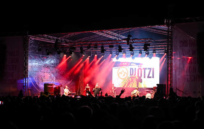 Freudenstadt, July 24, 2026: Schwarzwald Air Open Air Festival on the Market Square—Headliner: DJ Oetzi with his band