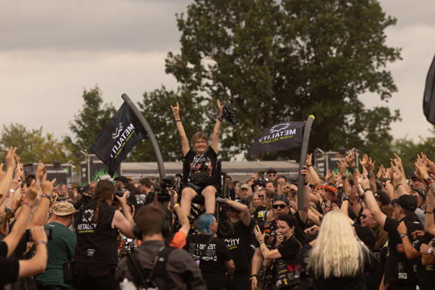 The 35th Wacken Open Air: Friday, Headliner Day, and Friday is Flyday, when people with disabilities—including those in wheelchairs—crowd-surfed. With temperatures that were almost mild, Friday at the Wacken Open Air once again broke all records. All day long, fans waited not only for Judas