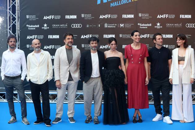 Entertainment Bilder des Tages The Queen presides over the closing ceremony of the 16th edition of the Atlàntida Mallorca Film Fest 2025 Miguel Bernardeau at the closing ceremony of the 16th edition of the Atlàntida Mallorca Film Fest 2025 , on 2 August 2026, in Palma de Mallorca (Balearic Islands, Spain). The festival was launched 16 years ago as Spain’s first online film festival, and it set out with a mission: to introduce the public to the best international films that did not find a place in cinemas. FILM. 02 Aug 2026 Pictured: Javier Bardem, Rodrigo Sorogoyen, Victoria Luengo, Raúl Arévalo and Melina Matthews at the closing ceremony of the 16th edition of the Atlàntida Mallorca Film Fest 2025 , on 2 August 2026, in Palma de Mallorca (Balearic Islands, Spain) Copyright: xThexMegaxAgencyxEuropaxPressx xMEGAx