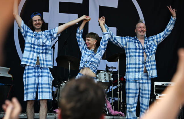 Heimspiel Knyphausen Music Festival, July 31–August 2, 2026, Concert by the band Fortuna Ehrenfeld on Sunday, August 2, 2026. Performance by the band Fortuna Ehrenfeld at the Heimspiel Knyphausen Festival on August 2, 2026. Featuring Jannis Bentler on drums, Jenny Thiele on keyboard