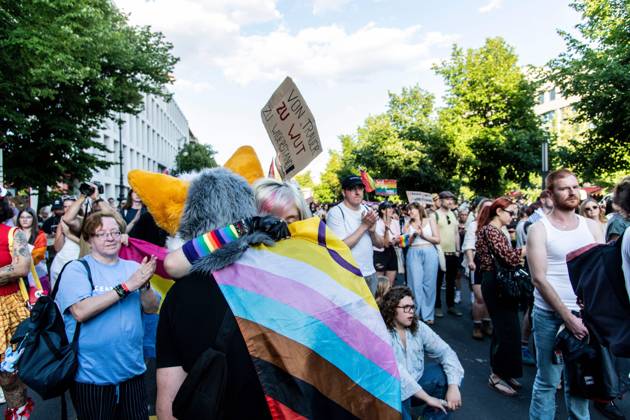 August 2, 2026, Berlin, Germany: BERLIN, Germany †August 2, 2026: Thousands of people gather at Neptunebrunnen under the slogan â€oeFrom Grief to Anger to Resistance†to condemn the recent attack at Berlin Pride. The peaceful march continued to the Brandenburg Gate with participants carrying banners, posters, and drums. Police arrested one suspect near the demonstration who was carrying a German flag and fireworks. Berlin Germany - ZUMAq101 20260802_zna_q101_175 Copyright: xAndro SxTrujillox