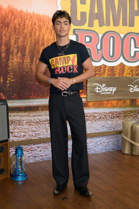 BURBANK, USA, August 10, 2026: Malachi Barton at the world premiere of Disney s *Camp Rock 3* at the Walt Disney Studio Lot. Photo by Paul Smith, Featureflash 458817, August 10, 2026, Burbank, CA  Copyright: xPaulxSmithx xFeaturesxFlashx xStarfacex STAR_458817_088