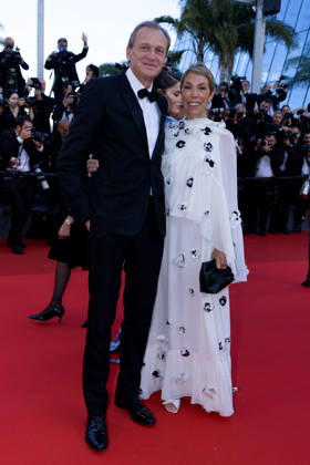 News from August 18, 2026: Mathilde Favier, Dior’s director of public relations, and her partner, film producer Nicolas Altmayer, died yesterday in a car accident in the Deux-Sèvres department. Nicolas Altmayer, Mathilde Favier walking the red carpet for the film Amarga Navidad at the 79th Cannes International Film Festival, May 19, 2026. Olivier Borde, Bestimage. Red carpet for Amarga Navidad at the 79th Cannes International Film Festival on May 19, 2026, in Cannes, France. Copyright: xOLIVIERxBORDEx xBESTIMAGExOLIVIERxBORDEx xBESTIMAGEx