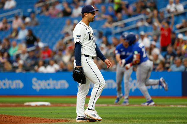 August 20, 2026, St. Petersburg, Florida, USA: Tampa Bay Rays pitcher Ian Seymour (61) reacts, while Toronto Blue Jays outfielder Daz Cameron (23) rounds the bases when he homers during the fifth inning at Tropicana Field on Thursday, Aug. 20, 2026, in St. Petersburg. St. Petersburg USA - ZUMAs70_ 20260820_zan_s70_026 Copyright: xJeffereexWoox