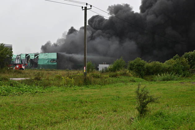 Fire breaks out at logistics center in St. Petersburg ST. PETERSBURG, RUSSIA - AUGUST 23: Firefighters respond to the area where a fire broke out at a logistics center as thick black smoke rises in St. Petersburg, Russia, on August 23, 2026. Boris Smirnov Anadolu Saint Petersburg Russia. Editorial use only. Please get in touch for any other usage.  Copyright: x2026xAnadoluxBorisxSmirnovx