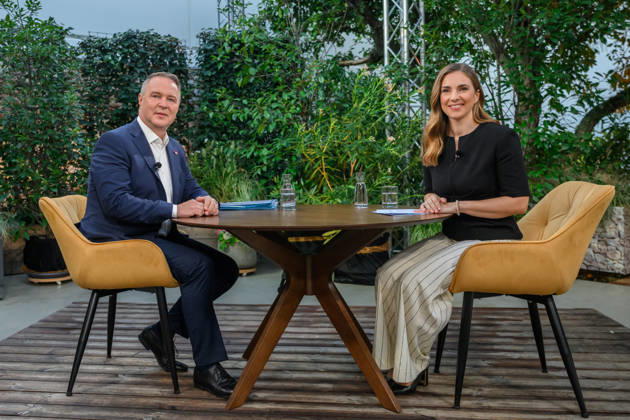 photonews at Martin Juen, Vienna, August 24, 2026 ORF Summer Interview 2026 with the Federal Chairman of the SPÖ PHOTO: SPÖ Federal Chairman Andreas Babler and host Simone Stribl ORF ORF Summer Interview 2026 with the Federal Chairman of the SPÖ Interview, Interview, Discussion, ORF, TV, Televis