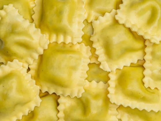 Nahaufnahme von Ravioli Nahaufnahme von Ravioli (License=RF) Copyright: xZoonar.com ThomasxHutx 25468921