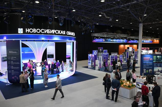 Russia Technoprom International Forum 9228759 26.08.2026 People visit the exhibition during of the Technoprom XIII International Forum of Technological Development in Novosibirsk, Russia. Alexandr Kryazhev Sputnik Novosibirsk Russia Copyright: xAlexandrxKryazhevx