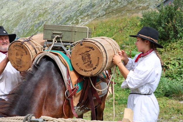 August 23, 2026, Switzerland, Grimsel Pass, Saeumerfest, 23 Years of Sprinz, Route from Sachseln to Domodossola, Stage 4: Guttannen–Obergesteln, Photo: The Saeumer with their horses during a stopover on the Grimsel Pass