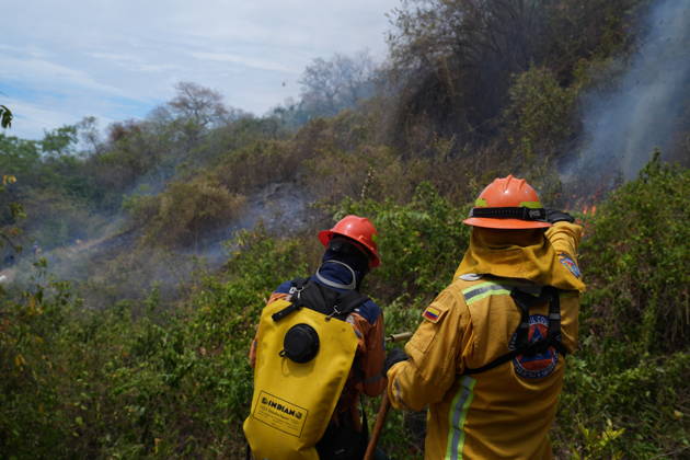 Wildfire in Colombia s Coello COELLO, COLOMBIA - AUGUST 26: Volunteers and firefighters work to contain a wildfire in Coello, Tolima department, Colombia, on August 26, 2026. Several municipalities across Tolima are facing wildfires fueled by dry conditions, high temperatures and strong winds, with emergency crews working to contain the flames and protect rural communities. Juancho Torres Anadolu Coello Colombia. Editorial use only. Please get in touch for any other usage.  Copyright: x2026xAnadoluxJuanchoxTorresx