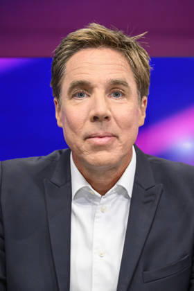 From left: Markus Feldenkirchen, *Der Spiegel*, Germany, Berlin, studio, guest on *Maischberger*, political talk show, TV, program, with host Sandra Maischberger, *Das Erste*, from Studio 20 in Adlershof, August 26, 2026, Copyright: HMBxMedia UwexKoch