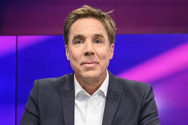 From left: Markus Feldenkirchen, *Der Spiegel*, Germany, Berlin, studio, guest on *Maischberger*, political talk show, TV, program, with host Sandra Maischberger, *Das Erste*, from Studio 20 in Adlershof, August 26, 2026, Copyright: HMBxMedia UwexKoch