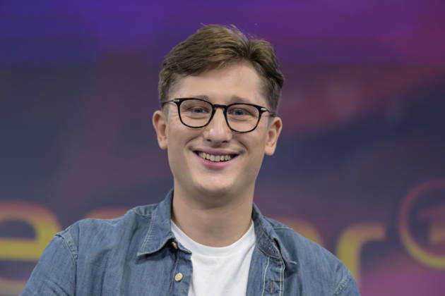 From left: Philipp Tuermer, SPD Chairman of the Jusos, GER, Berlin, studio, guest on *Maischberger*, political talk show, TV, program, hosted by Sandra Maischberger, *Das Erste*, from Adlershof Am Studio 20, August 26, 2026, Copyright: HMBxMedia UwexKoch