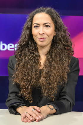 From left: Anna Schneider, *Die Welt*, GER, Berlin, studio, guest on *Maischberger*, political talk show, TV, program, hosted by Sandra Maischberger, *Das Erste*, filmed at Studio 20 in Adlershof, August 26, 2026, Copyright: HMBxMedia UwexKoch