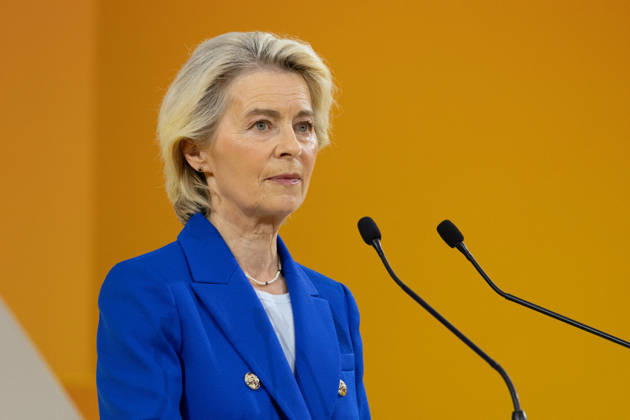 Second day of La REF 2026 meeting - Paris European Commission President Ursula von der Leyen during the La REF 2026 meeting of French entrepreneurs, organised by the MEDEF, France s main employers federation, at the Roland-Garros venue in Paris on August 27, 2026. Photo by Raphael Lafargue ABACAPRESS.COM Paris France  Copyright: xLafarguexRaphael ABACAx
