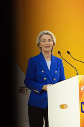 Second day of La REF 2026 meeting - Paris European Commission President Ursula von der Leyen during the La REF 2026 meeting of French entrepreneurs, organised by the MEDEF, France s main employers federation, at the Roland-Garros venue in Paris on August 27, 2026. Photo by Raphael Lafargue ABACAPRESS.COM Paris France Copyright: xLafarguexRaphael ABACAx