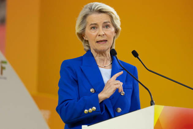 Second day of La REF 2026 meeting - Paris European Commission President Ursula von der Leyen during the La REF 2026 meeting of French entrepreneurs, organised by the MEDEF, France s main employers federation, at the Roland-Garros venue in Paris on August 27, 2026. Photo by Raphael Lafargue ABACAPRESS.COM Paris France  Copyright: xLafarguexRaphael ABACAx