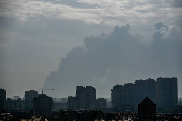 RECORD DATE NOT STATED Smoke rises over the Ukrainian capital following a Russian attack, Kyiv, Ukraine, on August 27, 2026. Since the night of August 27, Russian forces have been attacking the capital with ballistic missiles and strike drones. The overnight and daytime attacks have caused destruction and falling debris in several districts of Kyiv. Residential buildings, cars, a gymnasium and a medical facility have been damaged (Photo by Yevhen Kotenko Ukrinform) Smoke billows over Kyiv following Russian attack  Copyright: xYevhenxKotenkox