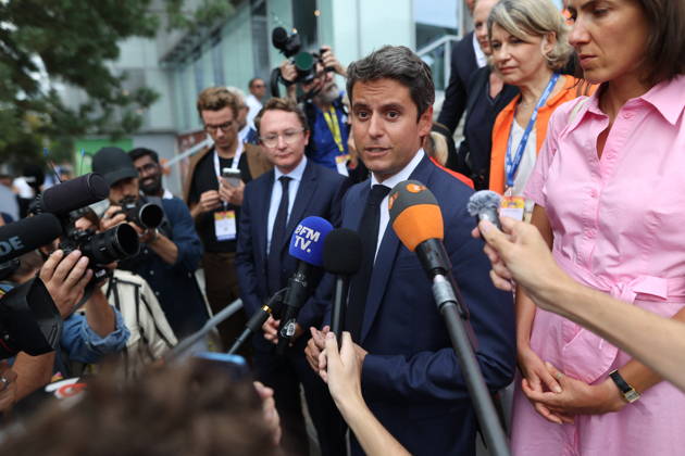 REF Medef - Gabriel Attal Arrives at Presidential Debate General Secretary of French centrist party Renaissance and 2027 presidential candidate Gabriel Attal arrives at the presidential debate during the La REF 2026 meeting of French entrepreneurs, organised by the MEDEF, France s main employers federation, at the Roland-Garros venue in Paris, France on August 27, 2026. Photo by Raphael Lafargue ABACAPRESS.COM Paris France  Copyright: xLafarguexRaphael ABACAx