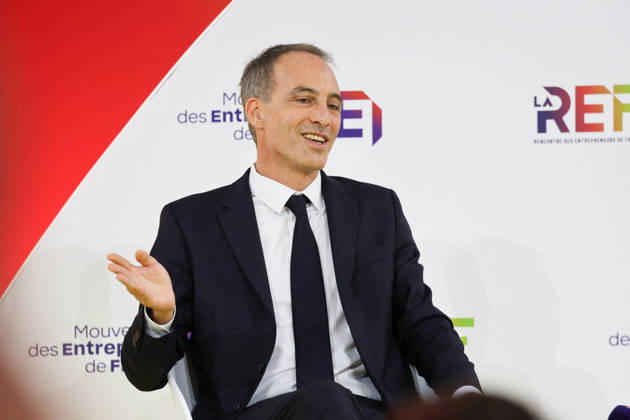 REF Medef - Presidential Debate French centre-left party Place publique s leader Raphael Glucksmann at the presidential debate during the La REF 2026 meeting of French entrepreneurs, organised by the MEDEF, France s main employers federation, at the Roland-Garros venue in Paris, France on August 27, 2026. Photo by Raphael Lafargue ABACAPRESS.COM Paris France  Copyright: xLafarguexRaphael ABACAx