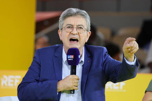 REF Medef - Presidential Debate Leader of the La France Insoumise party Jean-Luc Melenchon at the presidential debate during the La REF 2026 meeting of French entrepreneurs, organised by the MEDEF, France s main employers federation, at the Roland-Garros venue in Paris, France on August 27, 2026. Photo by Raphael Lafargue ABACAPRESS.COM Paris France  Copyright: xLafarguexRaphael ABACAx