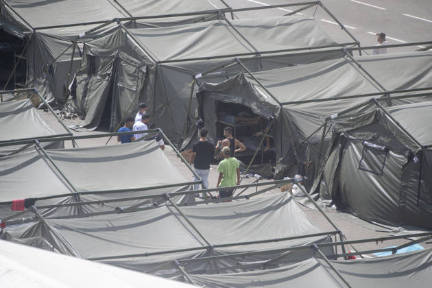 The Army Sets Up More Tents in Loma Colmenar Several workers are setting up new tents in Loma Colmenar on August 27, 2026, in Ceuta, Spain. The Loma Colmenar encampment has become one of the main gathering points for migrants, which is why various improvement projects are underway to enhance conditions there. AUGUST 27, 2026 MIGRATION CRISIS Ceuta, Spain  Copyright: xMarcosxMorenox 7734677