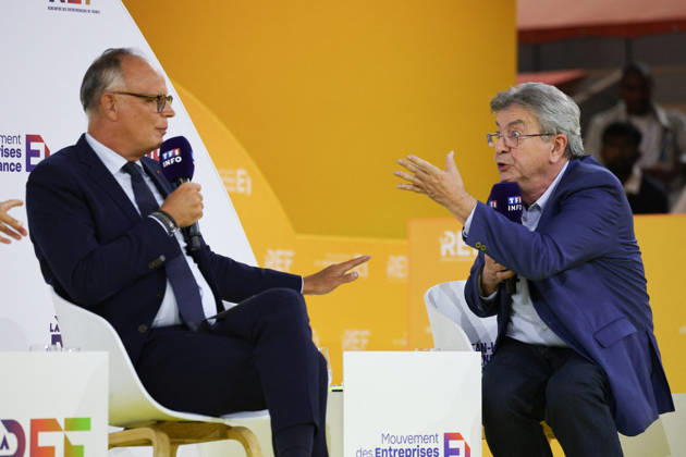 REF Medef - Presidential Debate French right-wing party Horizons founder and president, Mayor of Le Havre Edouard Philippe and Leader of the La France Insoumise party Jean-Luc Melenchon at the presidential debate during the La REF 2026 meeting of French entrepreneurs, organised by the MEDEF, France s main employers federation, at the Roland-Garros venue in Paris, France on August 27, 2026. Photo by Raphael Lafargue ABACAPRESS.COM Paris France  Copyright: xLafarguexRaphael ABACAx