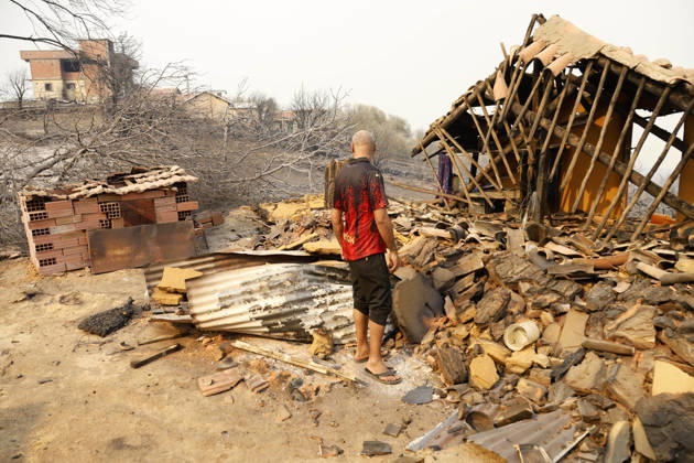Fires in Jijel and Bedjaia: A general view of the burned-out houses, cars, and animals in the village of Nador, in the Jijel mountains east of Algiers, in Algeria on August 27, 2026. The Algerian Ministry of the Interior announced that at least 12 people have died and 54 others have been injured in multiple forest fires across the country. Photo by Billel Bensalem, APP, Jijel, Algeria Copyright: xAlgÃ riexPressexPhotosxBillelxBensalemx xAPPx _MG_9030