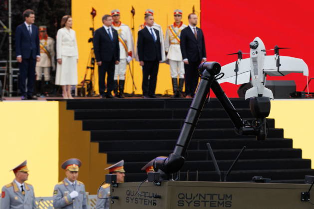 MOLDOVA, CHISINAU - AUGUST 27, 2026: Moldova™s President Maia Sandu (2nd L top) attends a military parade marking 35 years of Moldova™s independence. More than 2,000 soldiers and military officers took part in the parade that featured more than 100 pieces of military and special hardware, including armoured vehicles, drones and other armaments provided by NATO member states Chisinau Moldova  - ZUMAt113 20260827_zaa_t113_296 Copyright: xVadimxDenisovx