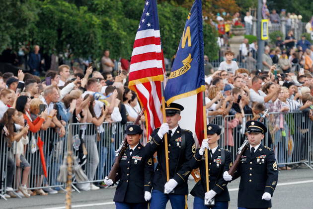 MOLDOVA, CHISINAU - AUGUST 27, 2026: US Army servicemen march in formation during a military parade marking 35 years of Moldova™s independence. More than 2,000 soldiers and military officers took part in the parade that featured more than 100 pieces of military and special hardware, including armoured vehicles, drones and other armaments provided by NATO member states Chisinau Moldova  - ZUMAt113 20260827_zaa_t113_304 Copyright: xVadimxDenisovx