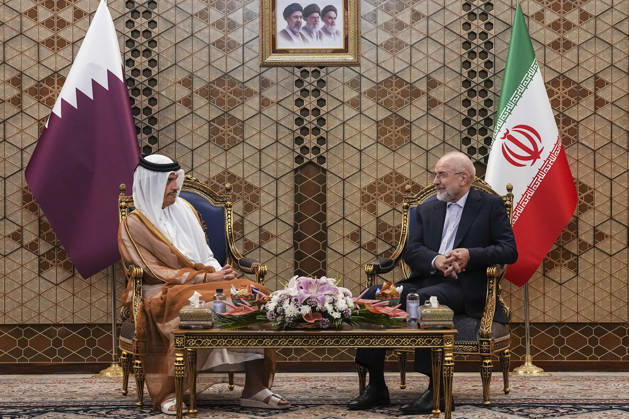 Qatar and Iran Discuss Diplomacy Qatar™s Prime Minister and Foreign Minister Sheikh Mohammed bin Abdulrahman bin Jassim Al Thani and Iranian Parliament Speaker Mohammad Bagher Ghalibaf sit opposite each other during talks, with the Qatari and Iranian flags behind them, in Tehran, Iran, on August 27, 2026. The two officials discussed regional developments, efforts to reduce tensions, and ways to create conditions for the resumption of diplomatic dialogue, with the Qatari prime minister stressing that diplomacy remained the best means of resolving disputes and preventing further escalation. Tehran Tehran Iran Copyright: xHamedxMalekpourx